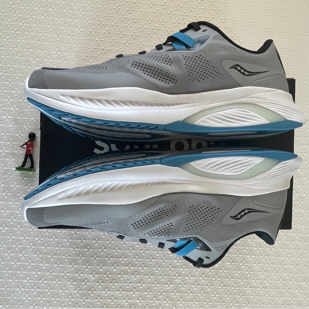 NWB Saucony Guide 15 Running Shoes Men’s size 10.5 Wide Retail $140, Brand new! - Picture 7 of 11